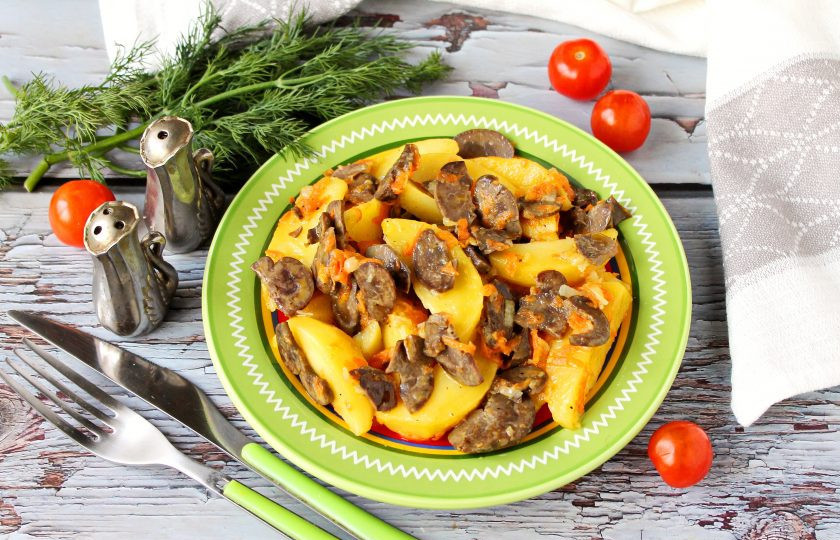 1. Этап. Говяжьи почки с картошкой: Приятного аппетита!