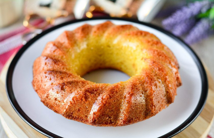 1. Этап. Кекс без разрыхлителя: Готовый кекс остудите, после подавайте к столу.