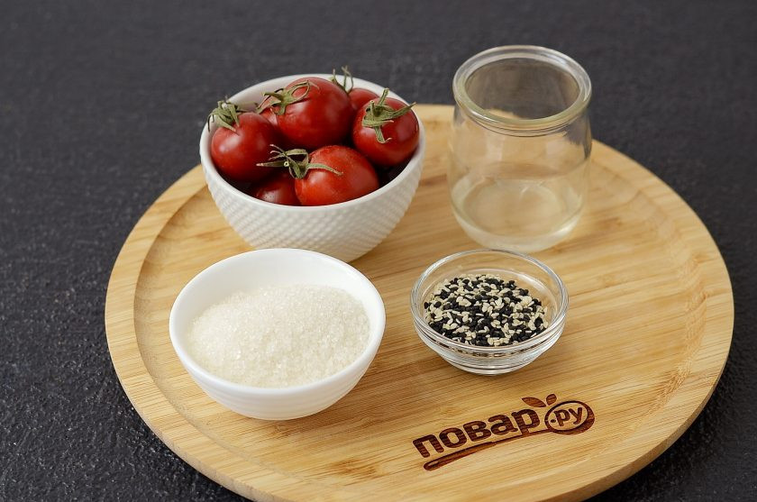 1. Этап. Карамелизированные помидоры: Подготовьте все ингредиенты.