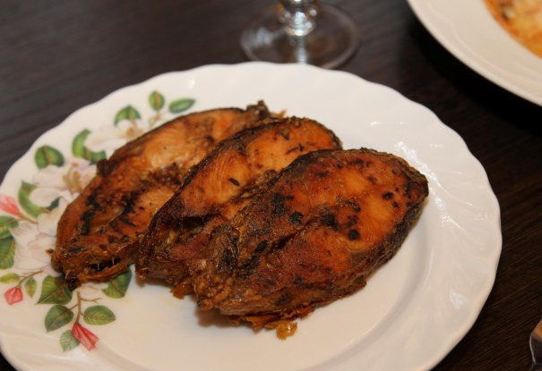 1. Этап. Стейк из горбуши в духовке: Теперь наша рыбка готова, и для полного счастья осталось только сделать для нее оригинальный гарнир. Приятного всем аппетита!