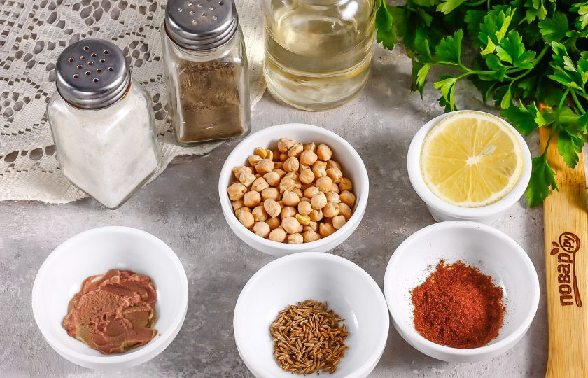 1. Этап. Хумус с петрушкой: Подготовьте указанные ингредиенты.