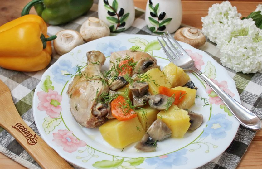 1. Этап. Курица с грибами в казане: Курица с грибами в казане готова. Ароматное, сытное и очень вкусное блюдо!