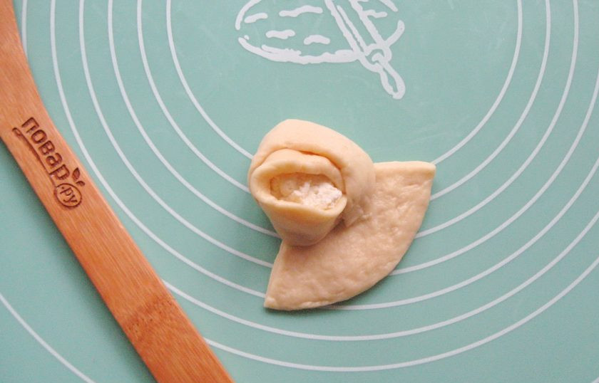 1. Этап. Булочки Как у бабушки: Затем вторую часть.