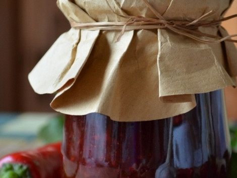 1. Этап. Ткемали: Когда ткемали остынет, можно его подавать. Храните открытый соус в холодильнике. Приятной дегустации!