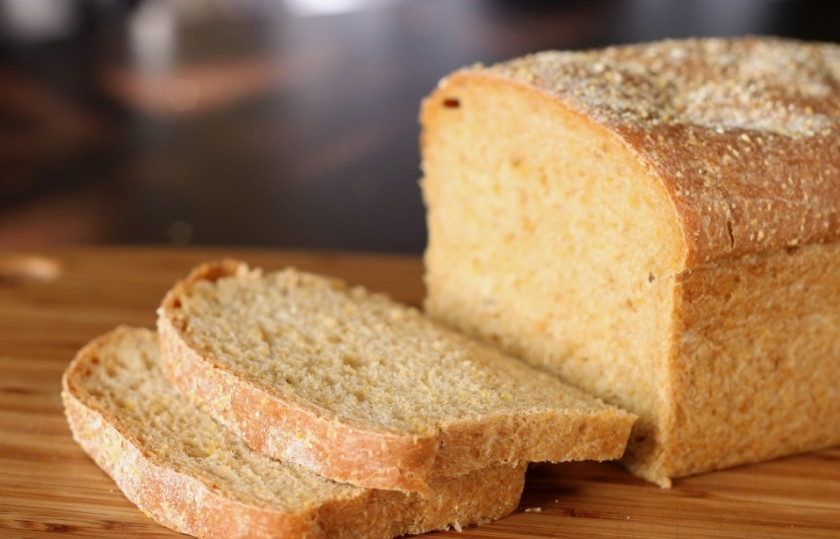 1. Этап. Постный хлеб в хлебопечке: Нарезаем на ломтики и подаем на стол. Приятного аппетита!