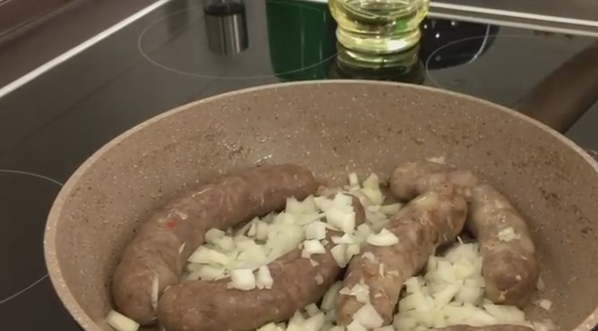 1. Этап. Вкусные и сочные домашние колбаски: 8. Когда колбаса 