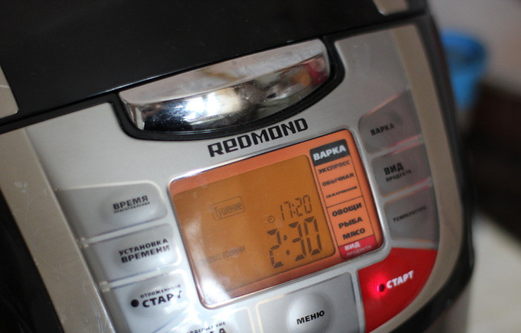 1. Этап. Говядина в пиве в мультиварке: Выкладываем наш соус в мультиварку, устанавливаем режим 