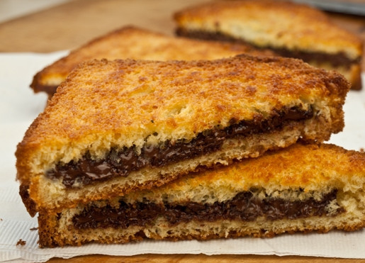 1. Этап. Шоколадный панини: 5. Потом переверните панини и отправьте в духовку ещё на 5 минут. Всё готово, наслаждайтесь!