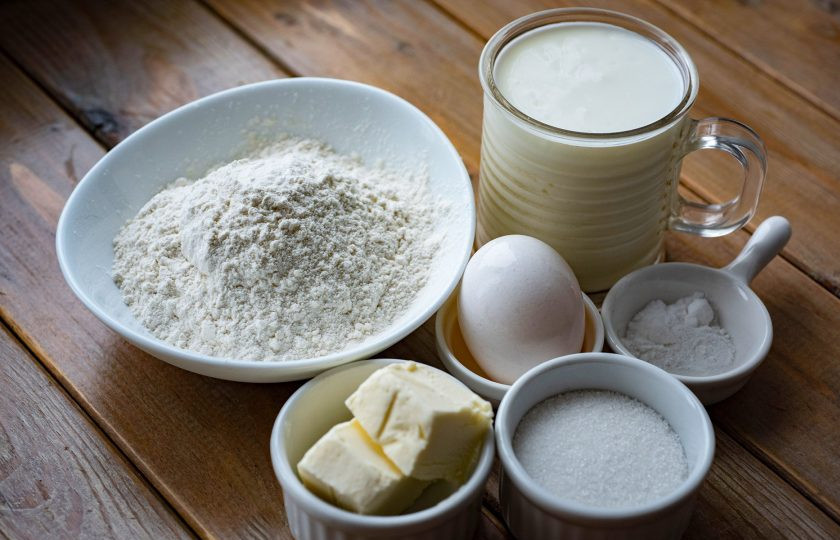 1. Этап. Венские вафли на кефире: Все ингредиенты очень удобно подготовить сразу.