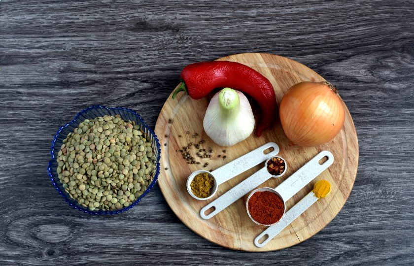 1. Этап. Индийский суп из чечевицы: Подготовьте ингредиенты.