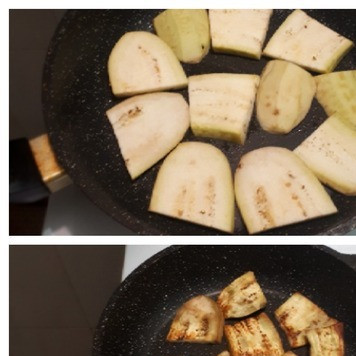 1. Этап. Закуска из перца и баклажанов: Слегка смазать сковородку маслом и обжарить баклажаны с двух сторон до готовности.