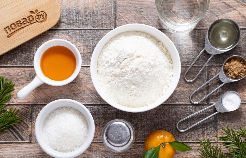 1. Этап. Домашнее имбирное печенье: Подготовьте все ингредиенты.