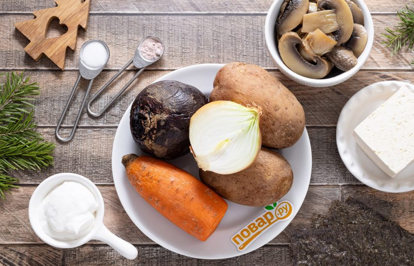 1. Этап. Шуба без селедки на Новый год: Подготовьте все ингредиенты.