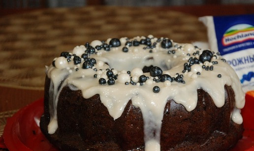 1. Этап. Пирог Кокетка: Можно украсить верх. я украсила кондитерскими шариками.