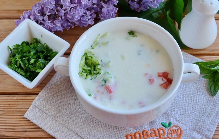 1. Этап. Райта: Соедините овощи с йогуртом.