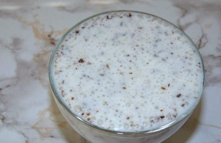 1. Этап. Молочный мусс: 7. Разложите мусс по формам и отправьте в холодильник для застывания.