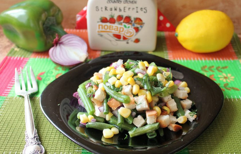 1. Этап. Постный салат с сухариками: Постный салат с сухариками готов. Подавайте на закуску.