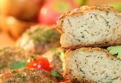 1. Этап. Сырные булочки с добавлением кабачка: 12. Подавать такие булочки можно со сметаной или топленым сливочным маслом. Сохранять их лучше в закрытой посуде или в прозрачном пакете. Булочки готовы! Удачной Вам выпечки!