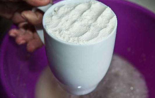 1. Этап. Тесто для булочек: 3. Два стакана муки.