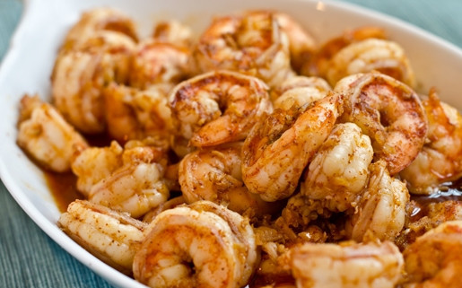 1. Этап. Острые жареные креветки: 7. Через 4 минуты жарки креветки будут готовы! Приятного аппетита!