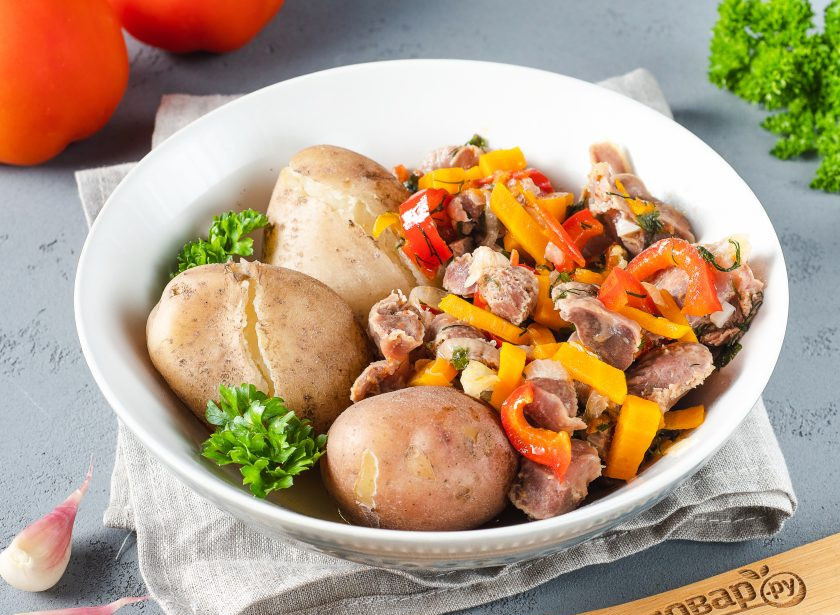 1. Этап. Куриные желудки с овощами: Подавайте с гарниром. Приятного аппетита!