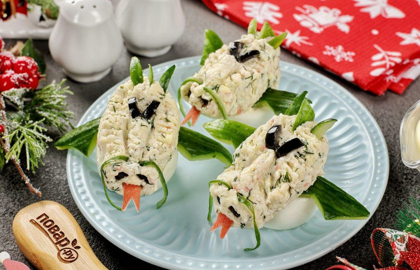 1. Этап. Фаршированные яйца Новогодние драконы: Фаршированные яйца 