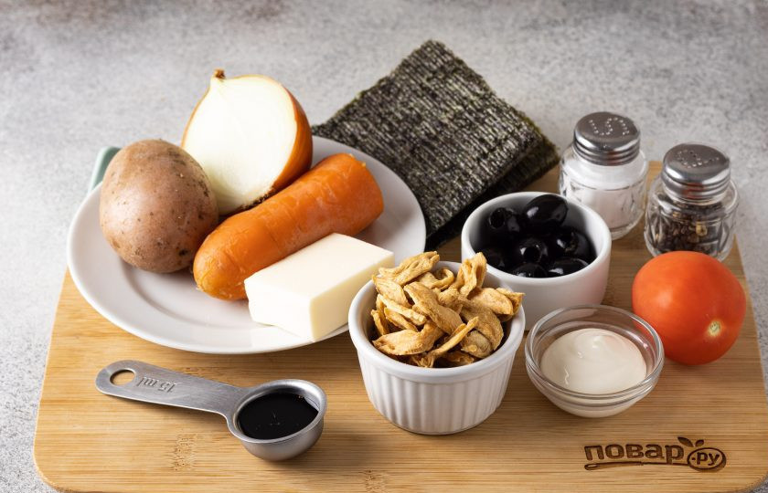 1. Этап. Вегетарианский салат в виде Кролика на Новый год 2023: Подготовьте все ингредиенты.