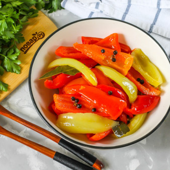 Маринованные перцы быстрого приготовления с маслом
