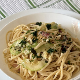 Спагетти с кабачками в сливочном соусе