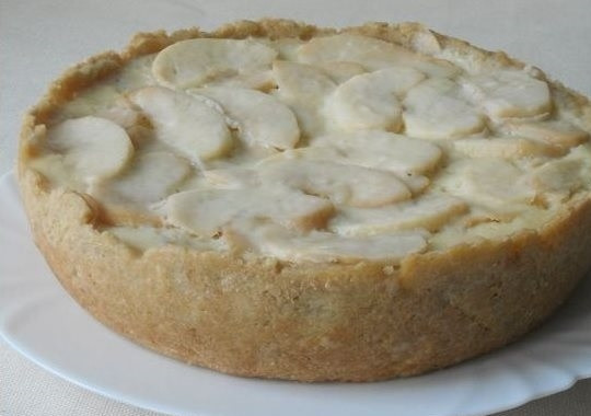 1. Этап. Цветаевский яблочный пирог в мультиварке: 5. На мультиварке поставьте режим «выпечка» на 1 час 20 минут. Если верх пирога останется жидковат, выпекайте его еще 10 минут. Оставьте пирог в мультиварке до полного остывания. Это займет около часа времени. Аккуратно выньте его из чаши.