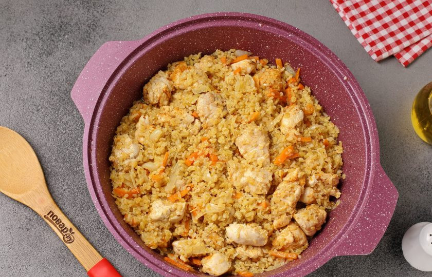 1. Этап. Плов из булгура с куриной грудкой: Перемешайте.