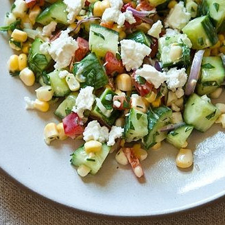 Салат из сладкой кукурузы