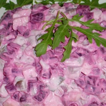 Селедка под шубой кубиками