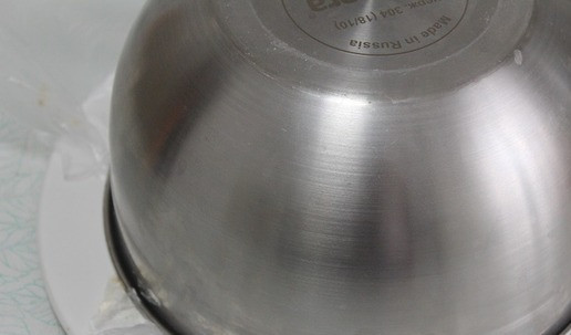 1. Этап. Торт Панчо: Торт перевернуть на блюдо для подачи