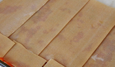 1. Этап. Постная лазанья: 8. Затем накройте листами лазаньи.