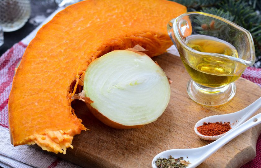 1. Этап. Тыква жареная на сковороде: Подготовьте ингредиенты.