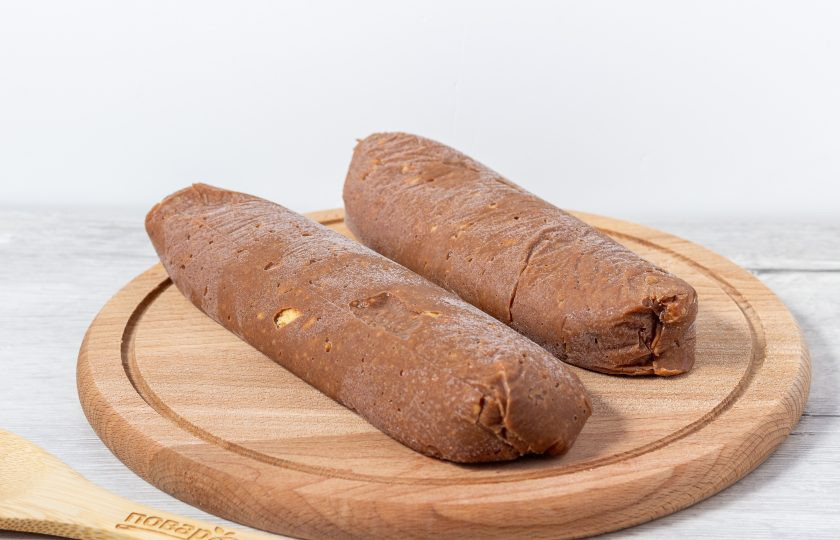 1. Этап. Сладкая колбаса из печенья: Наша сладкая колбаса готова!