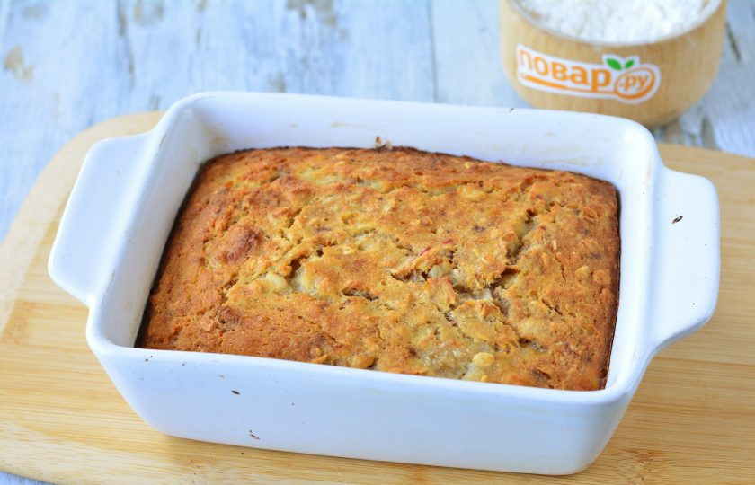 1. Этап. Диетический банановый пирог: Через 30-35 минут пирог готов. Остудите его.
