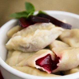 Вареники со сливами