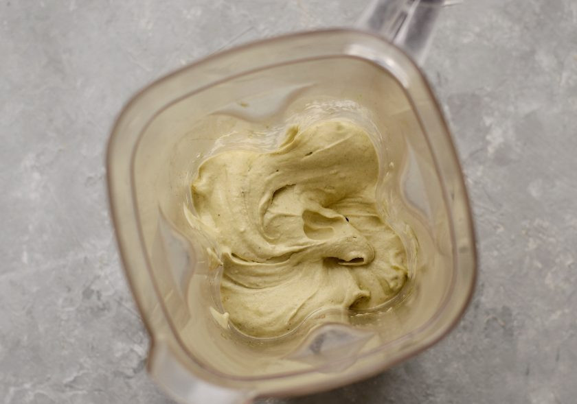 1. Этап. Веганское мороженое: Консистенция должна получится однородной и густой.