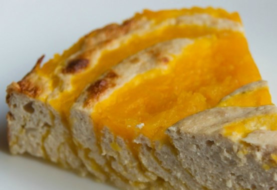 1. Этап. Запеканка из тыквы с творогом в духовке: Порежьте готовую запеканку из тыквы с творогом в духовке на порционные кусочки — и подавайте к столу. Приятного аппетита!