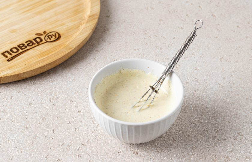 1. Этап. Соус «Карри майо»: Перемешайте.