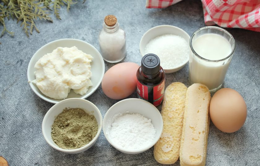 1. Этап. Тирамису с чаем матча: Подготовьте все необходимые ингредиенты для приготовления тирамису с чаем матча.