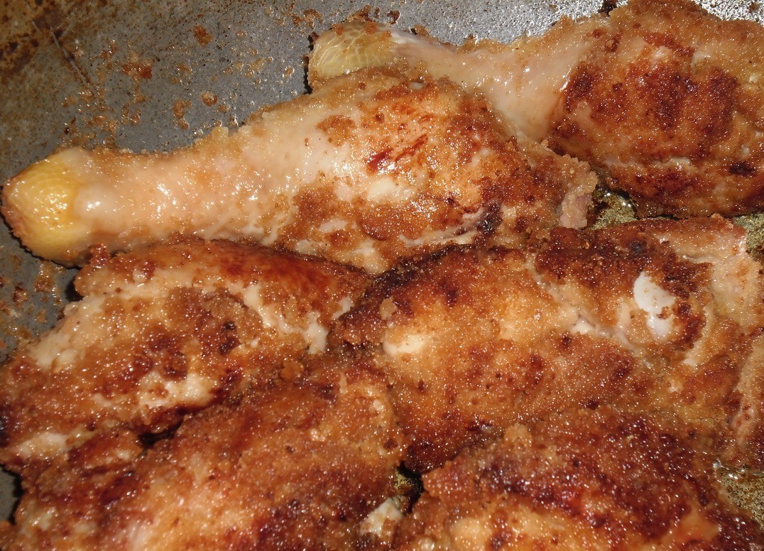 1. Stage. Breaded fried chicken legs: Fry in well heated vegetable oil until tender, about 25-30 minutes, turning occasionally.