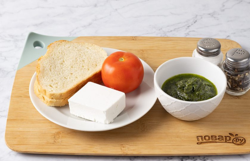1. Этап. Сэндвич Капрезе: Подготовьте все ингредиенты.