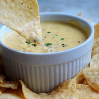 Соус Чили кон кесо