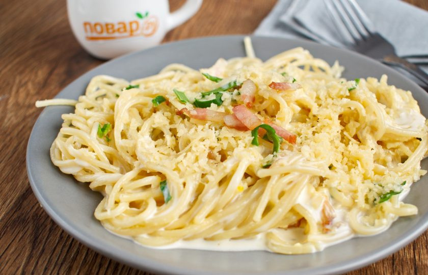 1. Этап. Сливочная Карбонара: При подаче посыпьте тертым сыром. Приятного аппетита!