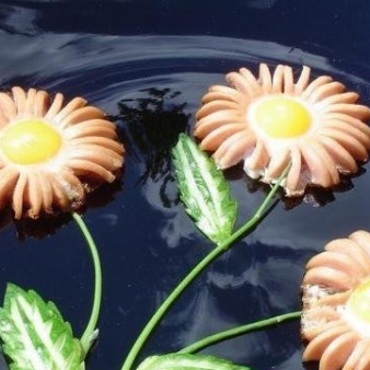 Жареные сосиски Ромашки