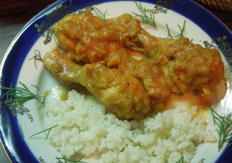 1. Этап. Курица по-еврейски: Как говорится, все гениальное - просто! Наша курочка готова, и вы сами можете теперь попробовать насколько она мягкая, сочная и вкусная. Приятного аппетита!