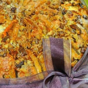 Пирог с яблоками и орехами